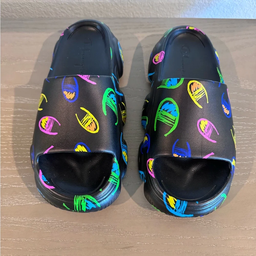 NWOT Champion Meloso Squish Multicolor Comic Print Slides